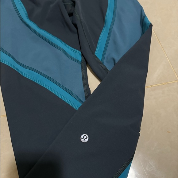 Lululemon leggings - Picture 3 of 5